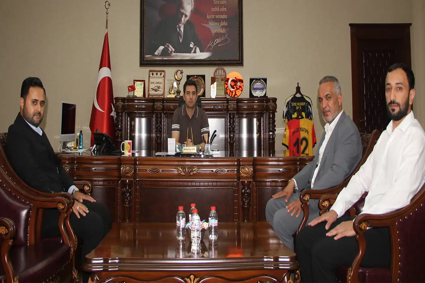 HÜDA PAR Genç İlçe Başkanlığı, halkın taleplerini Kaymakam Güzel’e iletti HÜDA PAR Genç İlçe Başkanlığı, halkın taleplerini Kaymakam Güzel’e iletti