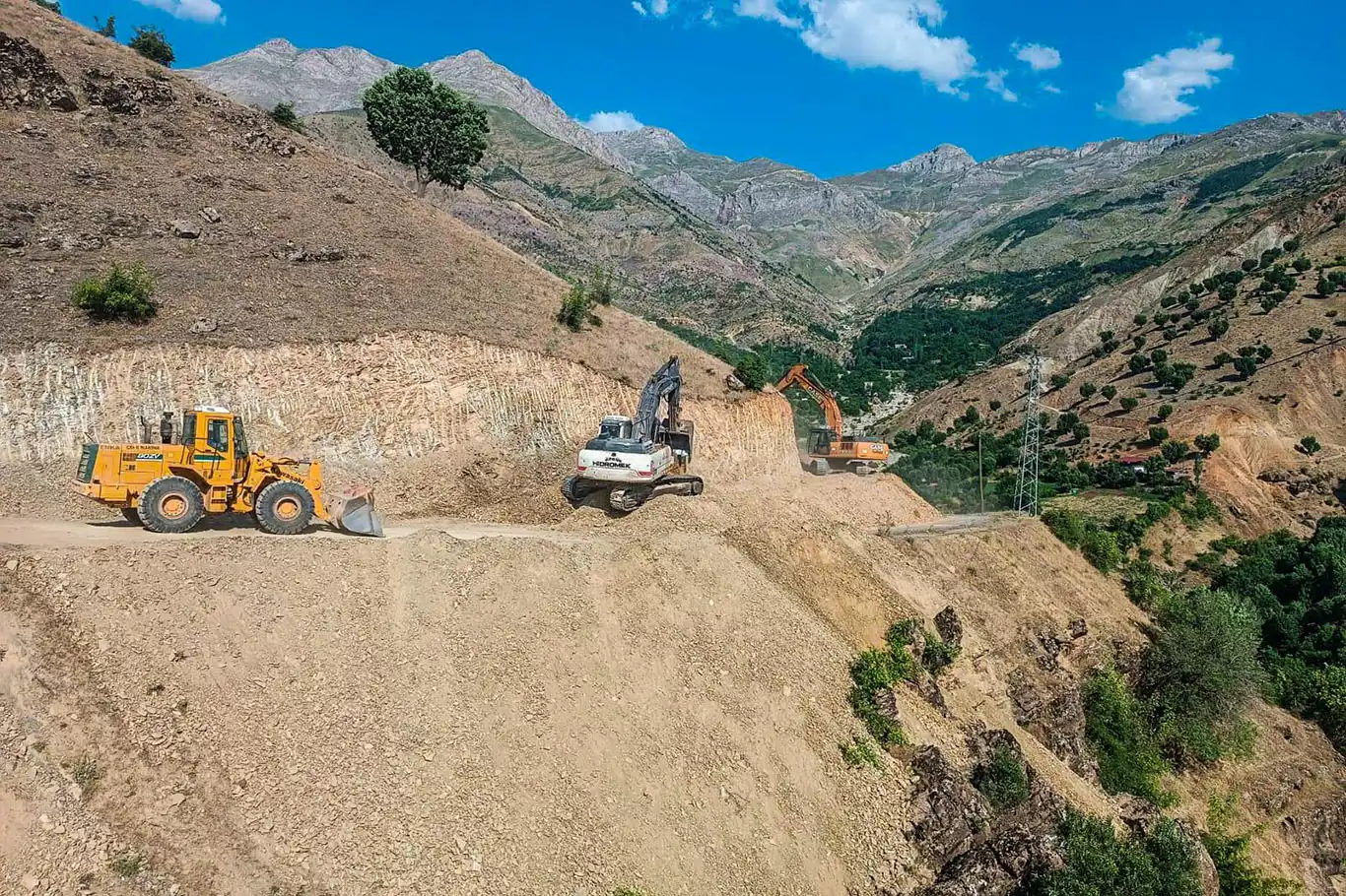 Mereto Dağı'na ulaşım kolaylaşıyor Mereto Dağı'na ulaşım kolaylaşıyor