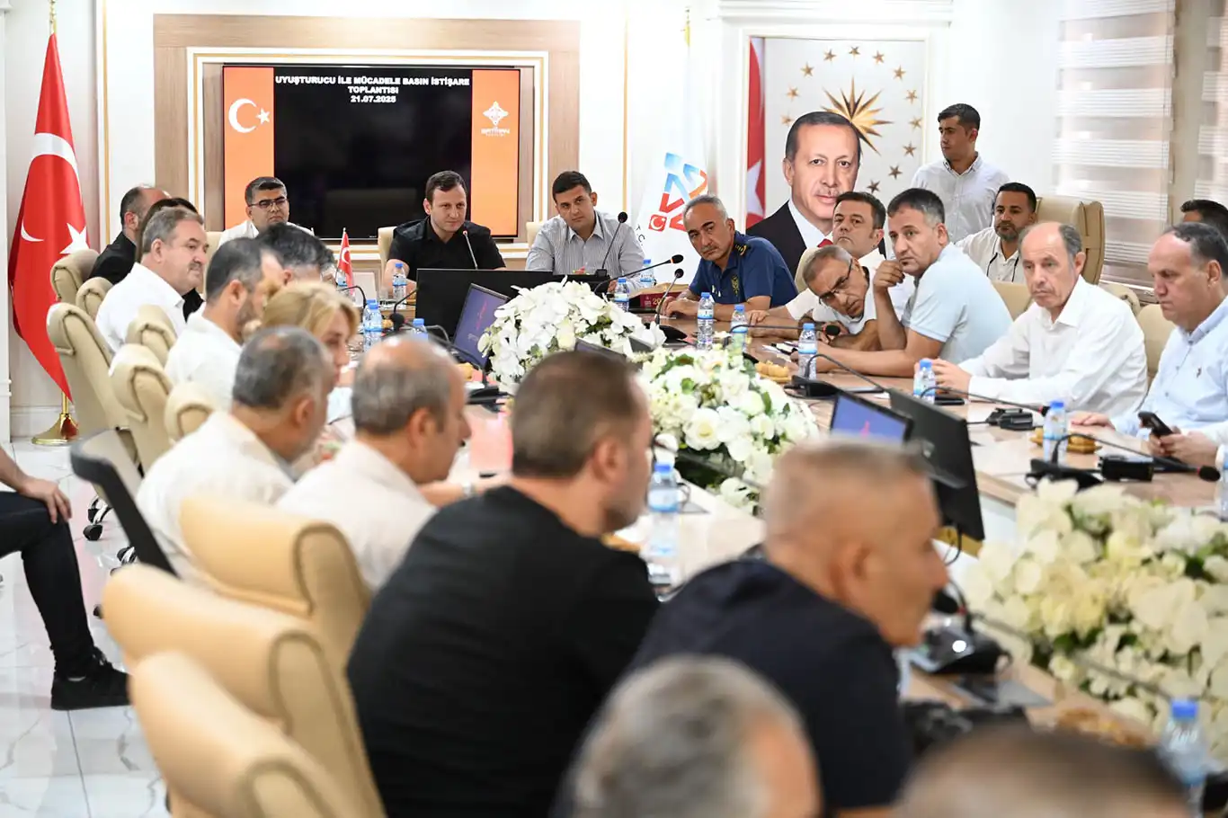 Batman Valiliği'nden uyuşturucuyla mücadele toplantısı