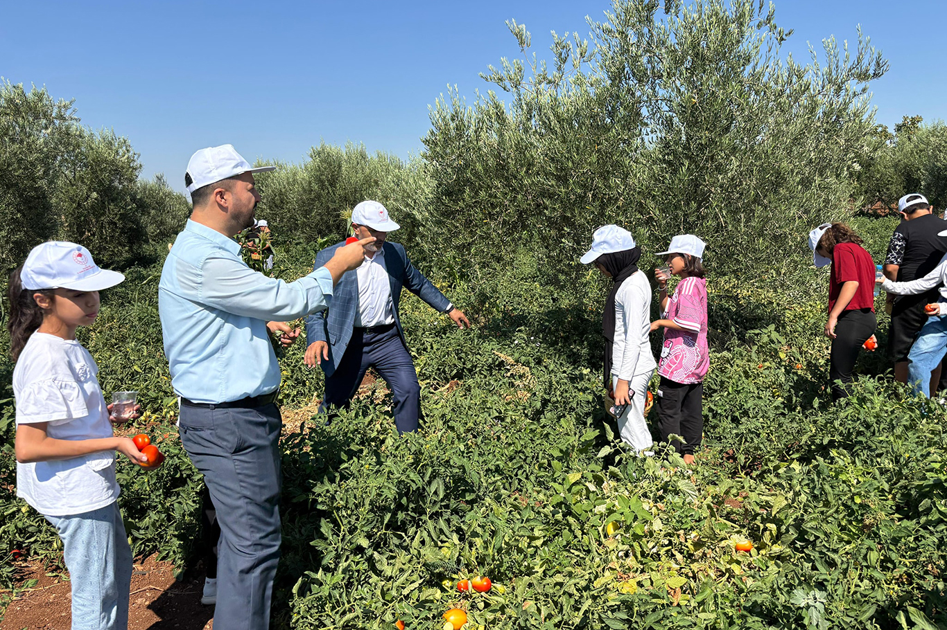 "Ekranı Kapat, Çevreni Keşfet" sloganıyla çocuklar dijital bağımlılıktan korunuyor "Ekranı Kapat, Çevreni Keşfet" sloganıyla çocuklar dijital bağımlılıktan korunuyor