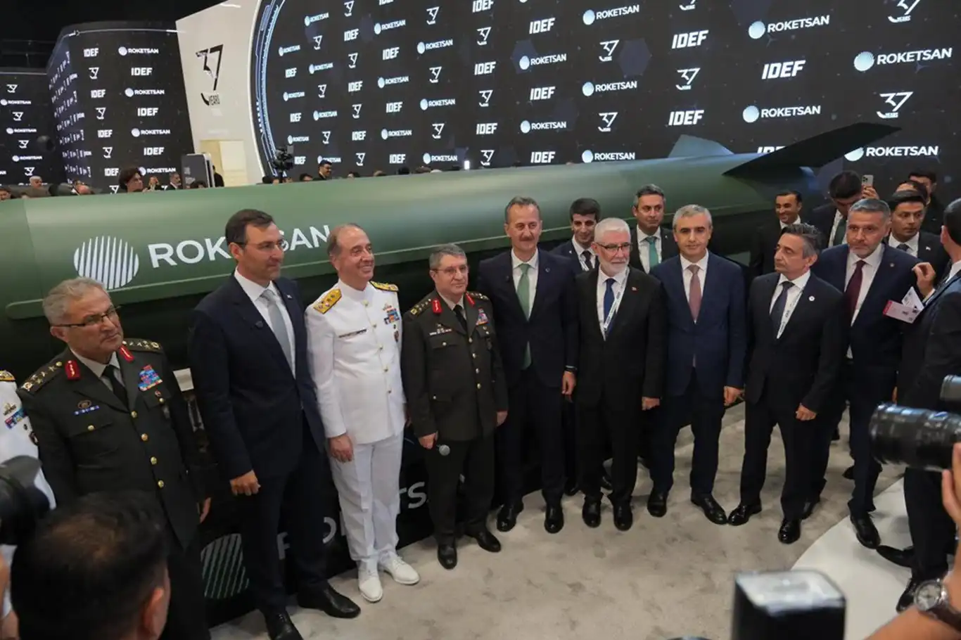 Roketsan en uzun menzilli füze dahil, 6 yeni silahını tanıttı Roketsan en uzun menzilli füze dahil, 6 yeni silahını tanıttı