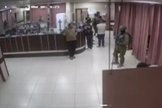 رژێمی سەهیۆنی دوو نەخۆشخانەی لە نابلوس گەمارۆ دا