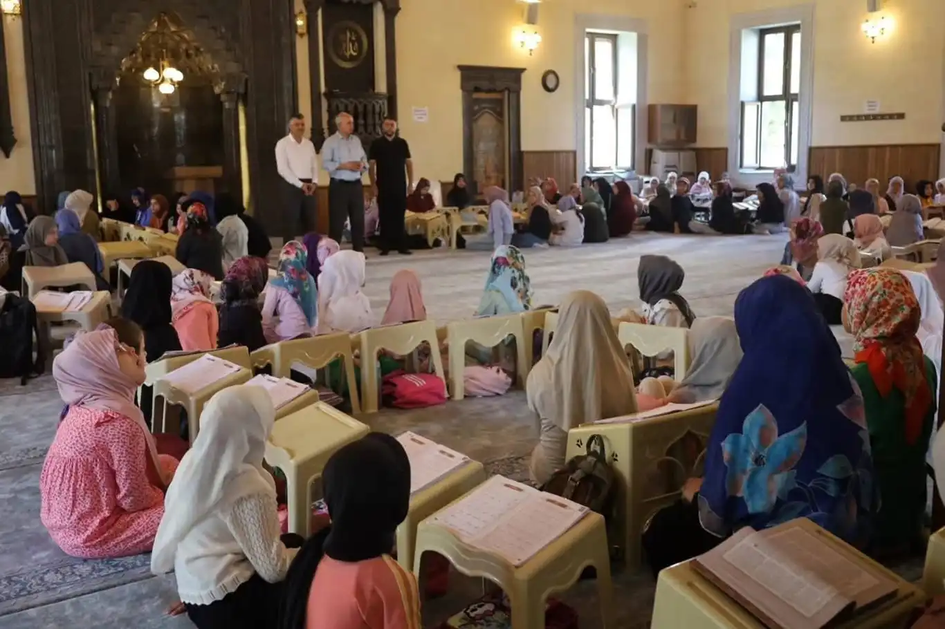 Gaziantep İl Müftüsü Hazırlar yaz Kur'an kurslarını ziyaret etti Gaziantep İl Müftüsü Hazırlar yaz Kur'an kurslarını ziyaret etti