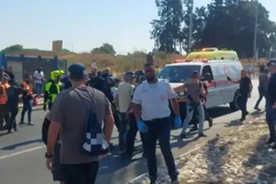 Tulkarm'da araçla ezme operasyonu: 9 işgal askeri yaralandı