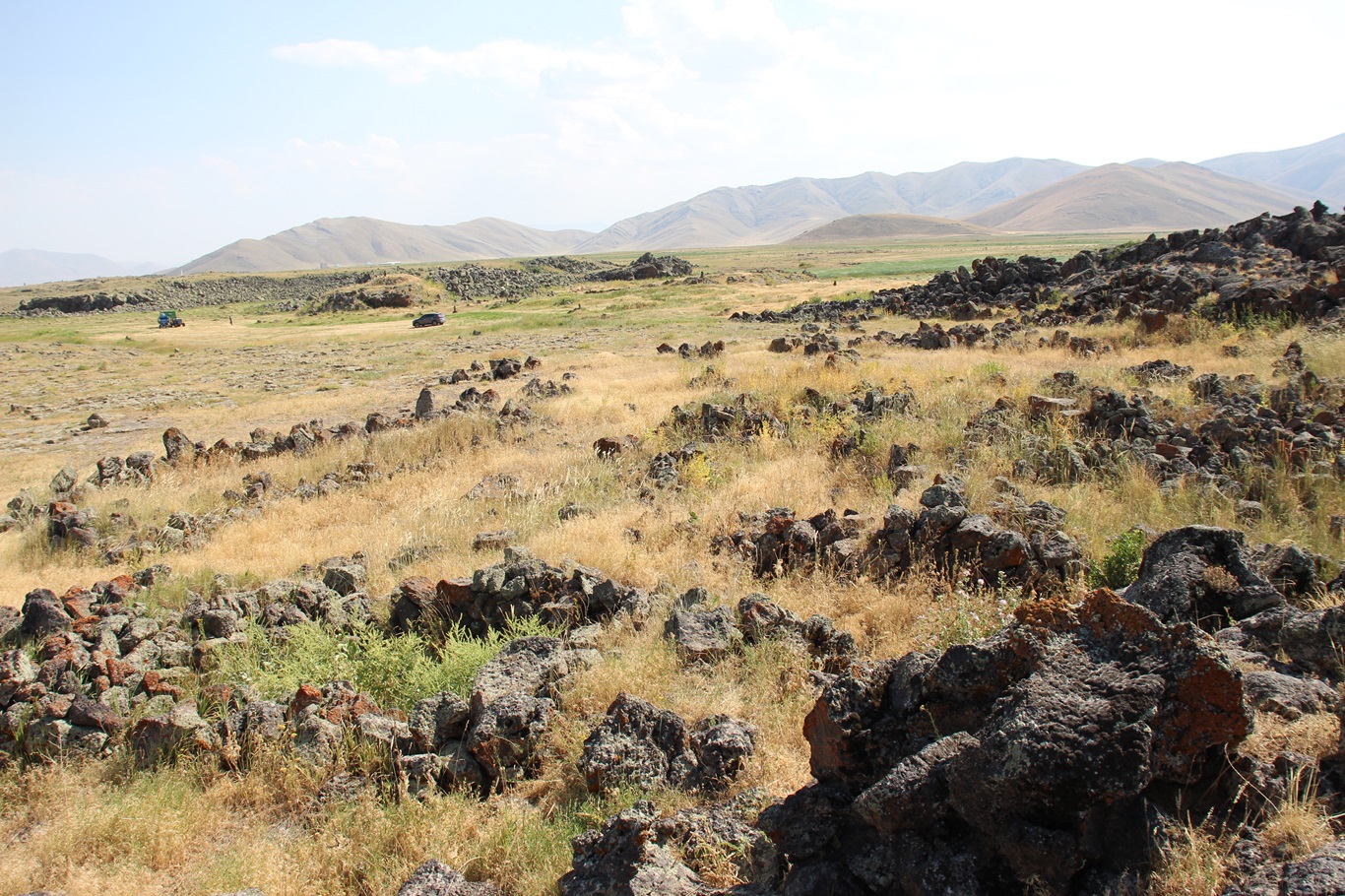 Yaklaşık 170 yıl önce Tendürek Dağı'ndan akan lavların altında kalan köyler görüntülendi