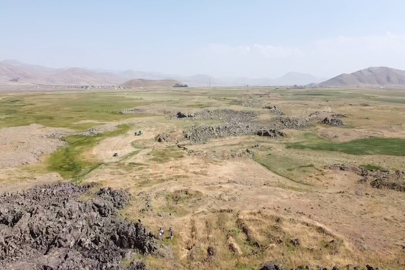 Yaklaşık 170 yıl önce Tendürek Dağı'ndan akan lavların altında kalan köyler görüntülendi