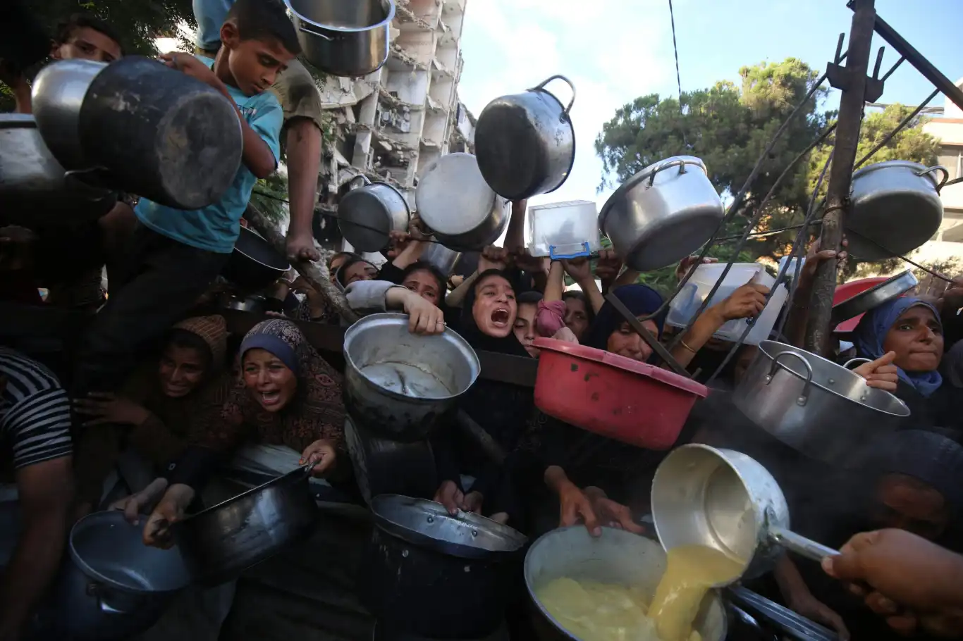 في يومه الـ658 توالياً.. أبرز أحداث العدوان الصهيوني الدامي على قطاع غزة في يومه الـ658 توالياً.. أبرز أحداث العدوان الصهيوني الدامي على قطاع غزة
