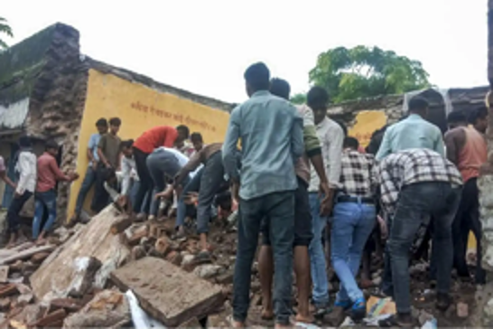 India: Seven students killed in Rajasthan school roof collapse