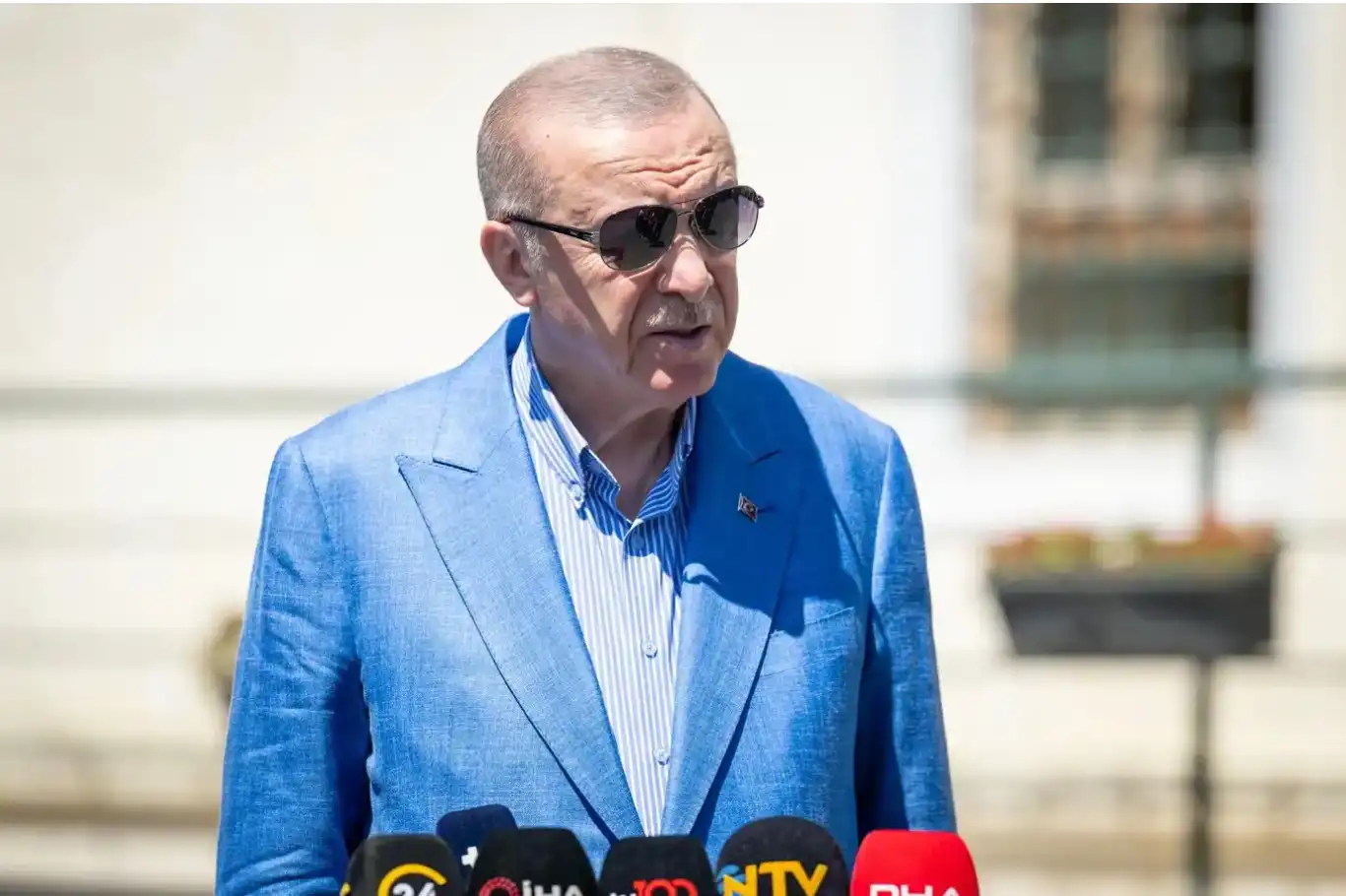 الرئيس أردوغان: "نسعى لجمع بوتين وترامب في إسطنبول" الرئيس أردوغان: "نسعى لجمع بوتين وترامب في إسطنبول"