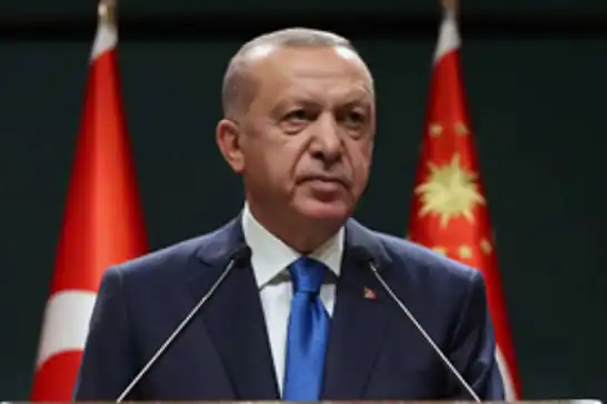 أردوغان: نخوض معركة كبيرة لحماية وطننا الأخضر من حرائق الغابات