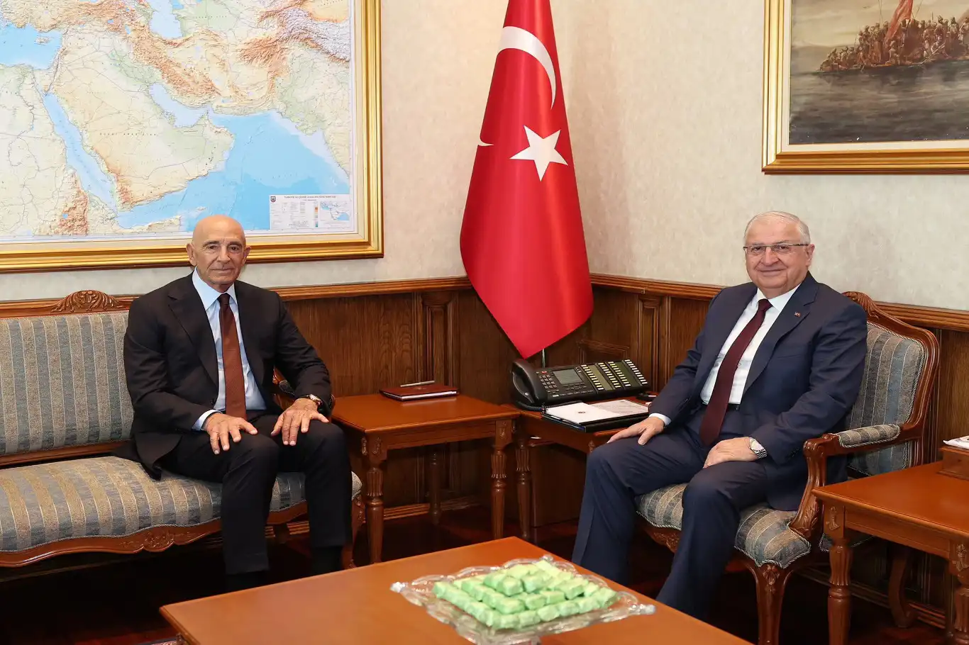 Bakan Güler, ABD Büyükelçisi Barrack ile görüştü Bakan Güler, ABD Büyükelçisi Barrack ile görüştü