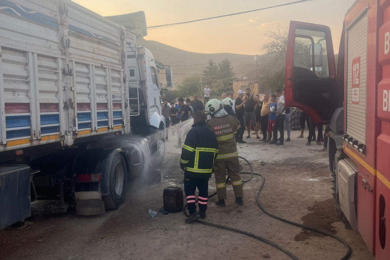 Mardin’de tır'ın yakıt deposunda patlama: 7 yaralı Mardin’de tır'ın yakıt deposunda patlama: 7 yaralı