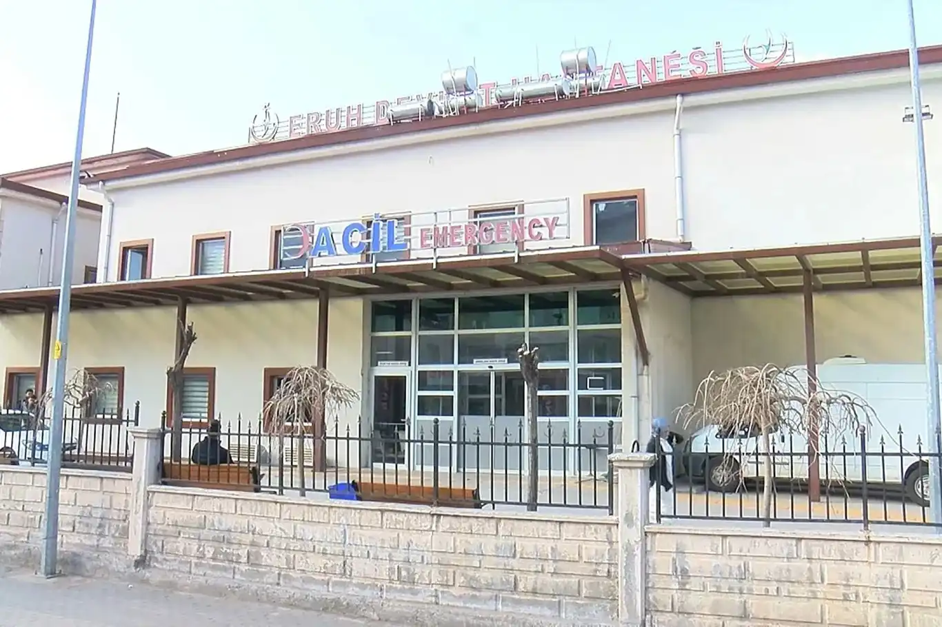 Siirt’te 8 yaşındaki çocuk elektrik akımına kapıldı Siirt’te 8 yaşındaki çocuk elektrik akımına kapıldı