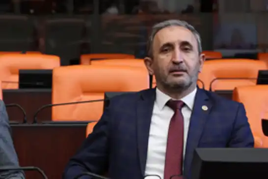 شهزاده دمير: "الإساءة للنبي محمد ﷺ تُثبت أهمية مقترحنا التشريعي"