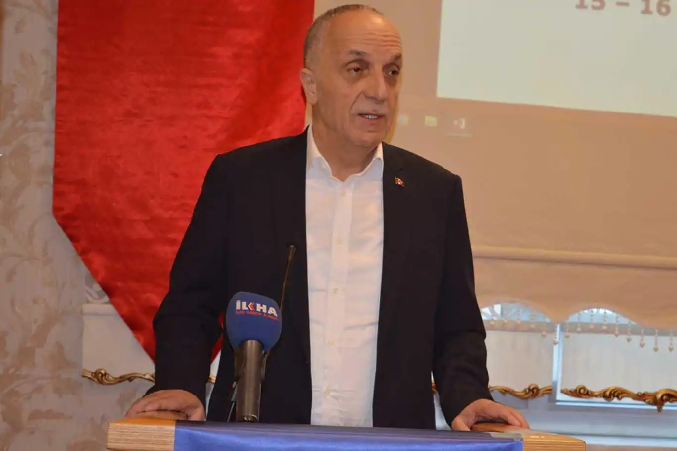 TÜRK-İŞ'ten grev kararı TÜRK-İŞ'ten grev kararı