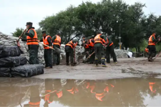 Pekin'deki sağanak yağışlarda 44 kişi öldü