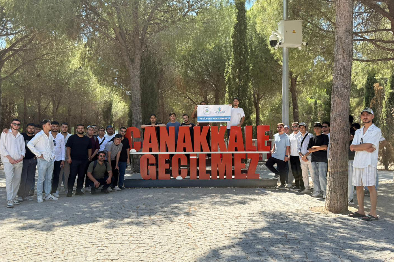 Yeşilyurt Genç Meclis üyeleri, Çanakkale'deki tarihi mekânları inceledi Yeşilyurt Genç Meclis üyeleri, Çanakkale'deki tarihi mekânları inceledi