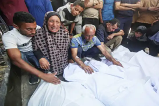 Siyonist rejim sabah saatlerinden bu yana Gazze'de 37 Filistinliyi şehit etti