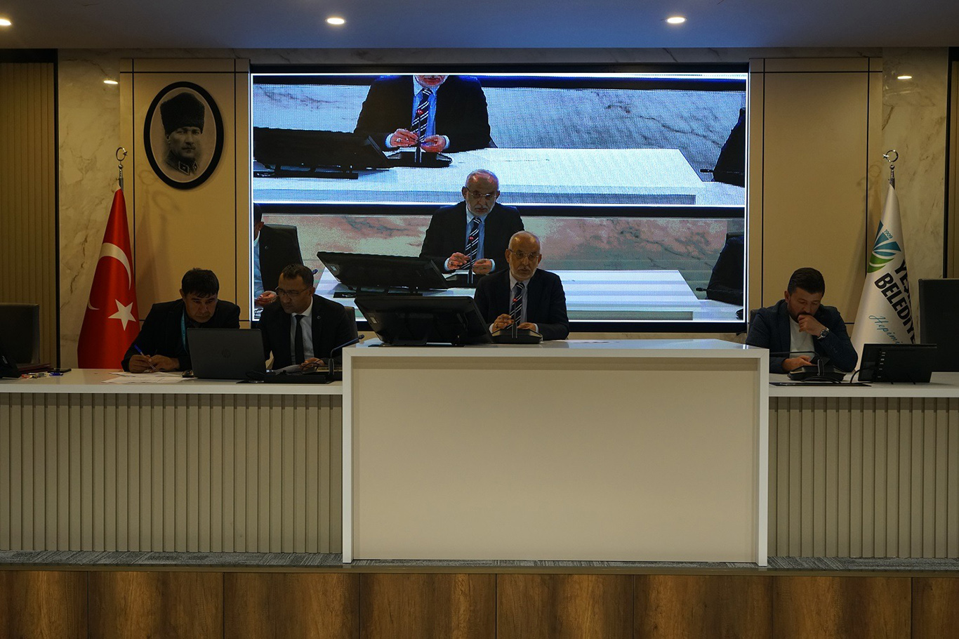 Yeşilyurt Belediye Meclisi, 12 maddeyi karara bağladı Yeşilyurt Belediye Meclisi, 12 maddeyi karara bağladı