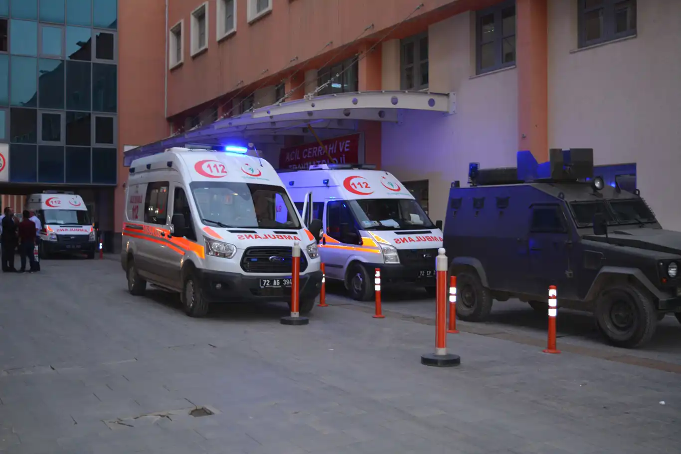 Batman'da akraba kavgası: 1 ölü, 5 yaralı Batman'da akraba kavgası: 1 ölü, 5 yaralı