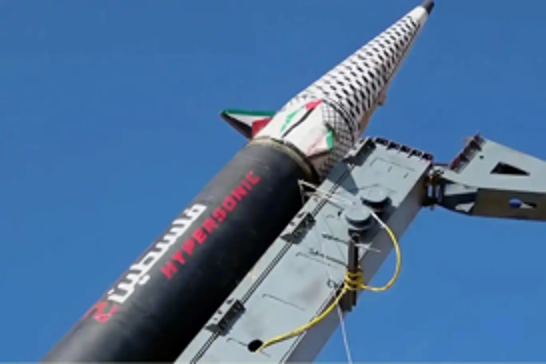 Yemeni forces strike Tel Aviv’s Ben Gurion Airport with hypersonic missile