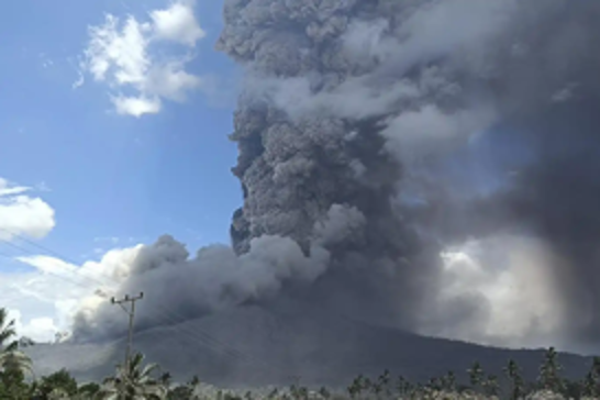 Indonesia’s Mount Lewotobi explodes in twin eruptions