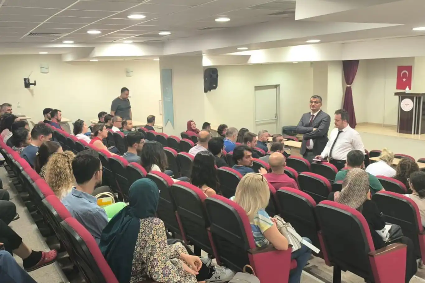 Siirt Eğitim ve Araştırma Hastanesi’nde durum değerlendirme toplantısı Siirt Eğitim ve Araştırma Hastanesi’nde durum değerlendirme toplantısı