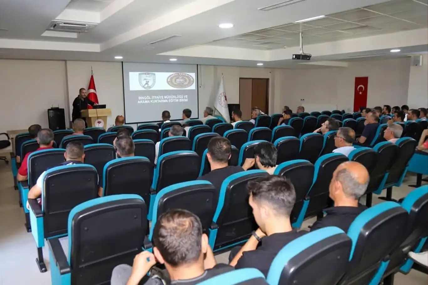 Bingöl'de yangın önleme ve söndürme eğitimi gerçekleştirildi Bingöl'de yangın önleme ve söndürme eğitimi gerçekleştirildi