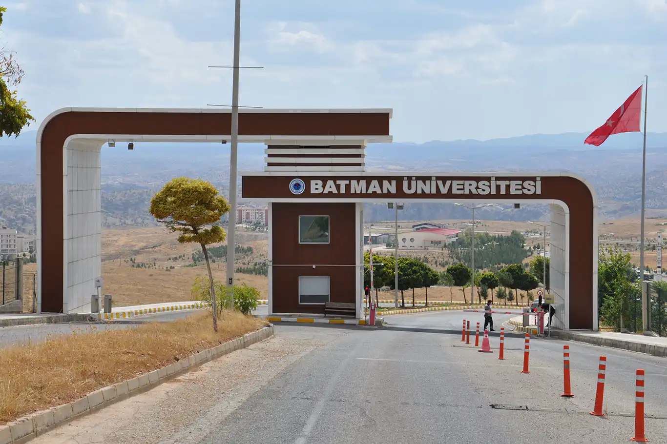 Batman Üniversitesi'nde yatay geçiş başvuruları başladı Batman Üniversitesi'nde yatay geçiş başvuruları başladı
