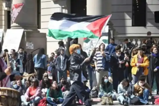 جامعة كاليفورنيا تواجه قطعا للتمويل بعد احتجاجات مؤيدة لفلسطين