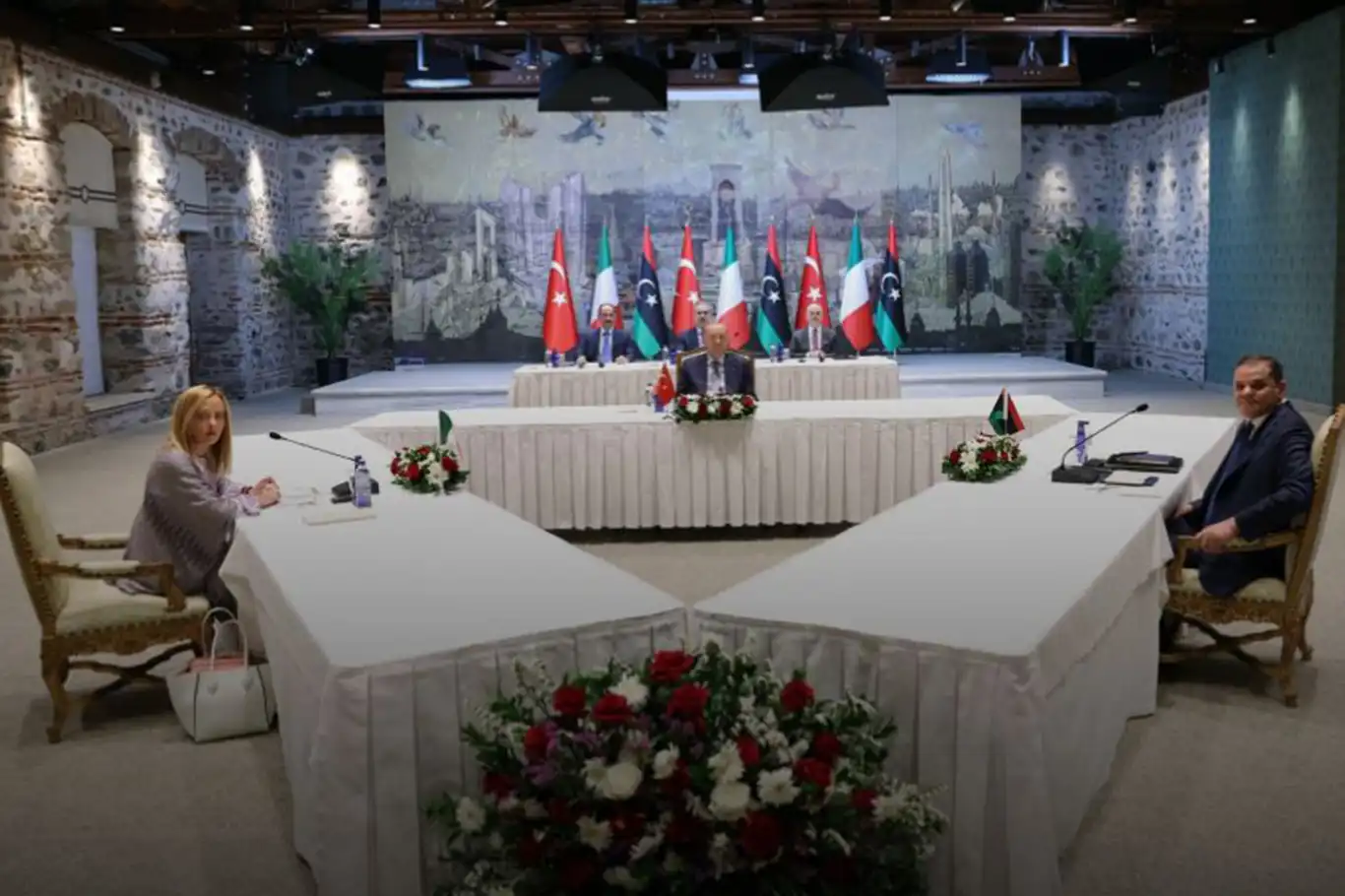 İstanbul'da üçlü zirve sonrası ortak Gazze açıklaması İstanbul'da üçlü zirve sonrası ortak Gazze açıklaması