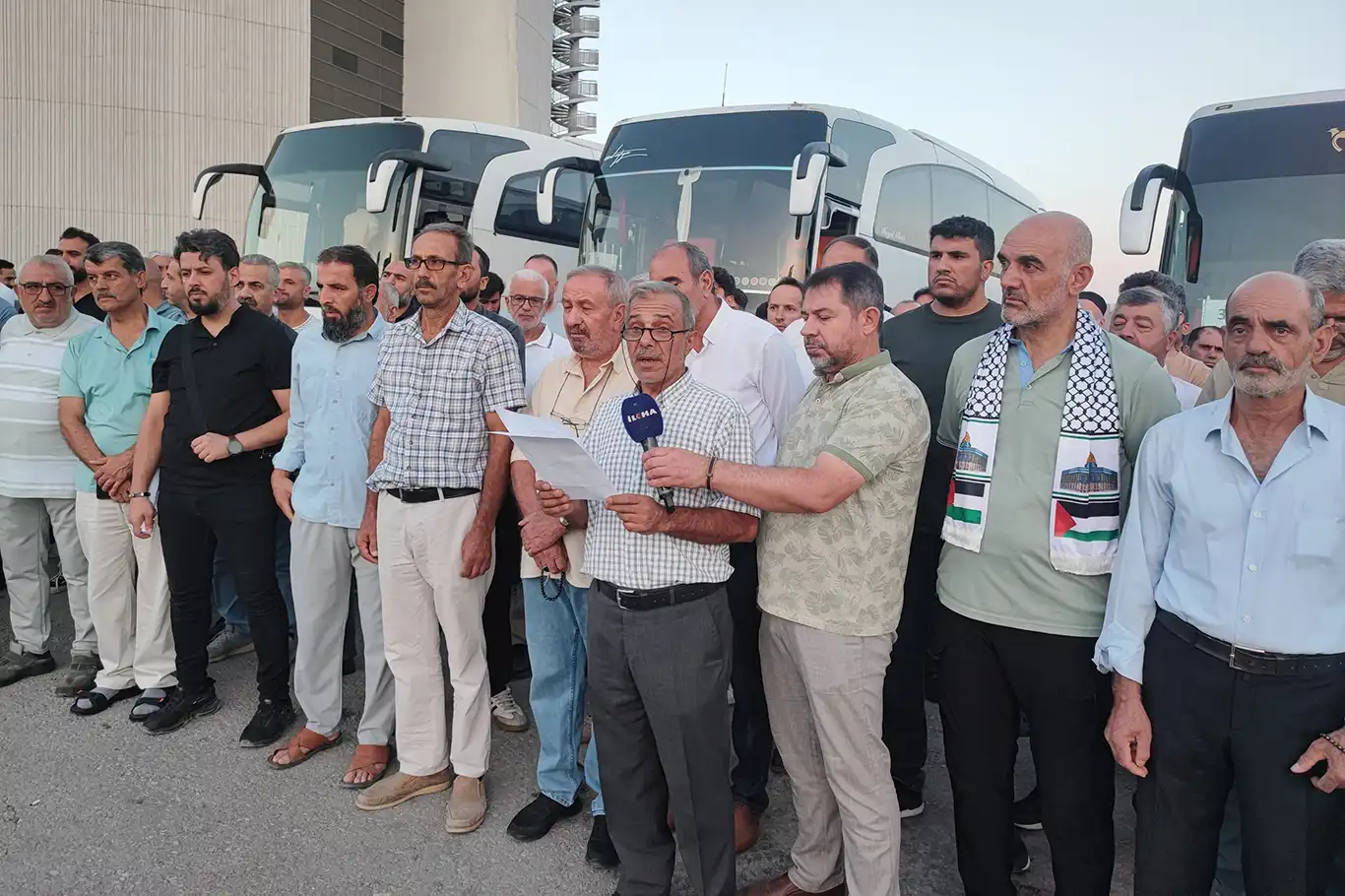 Malatyalılar, "Gazze'ye İnsani Koridor" yürüyüşüne katılmak için yola çıktı Malatyalılar, "Gazze'ye İnsani Koridor" yürüyüşüne katılmak için yola çıktı