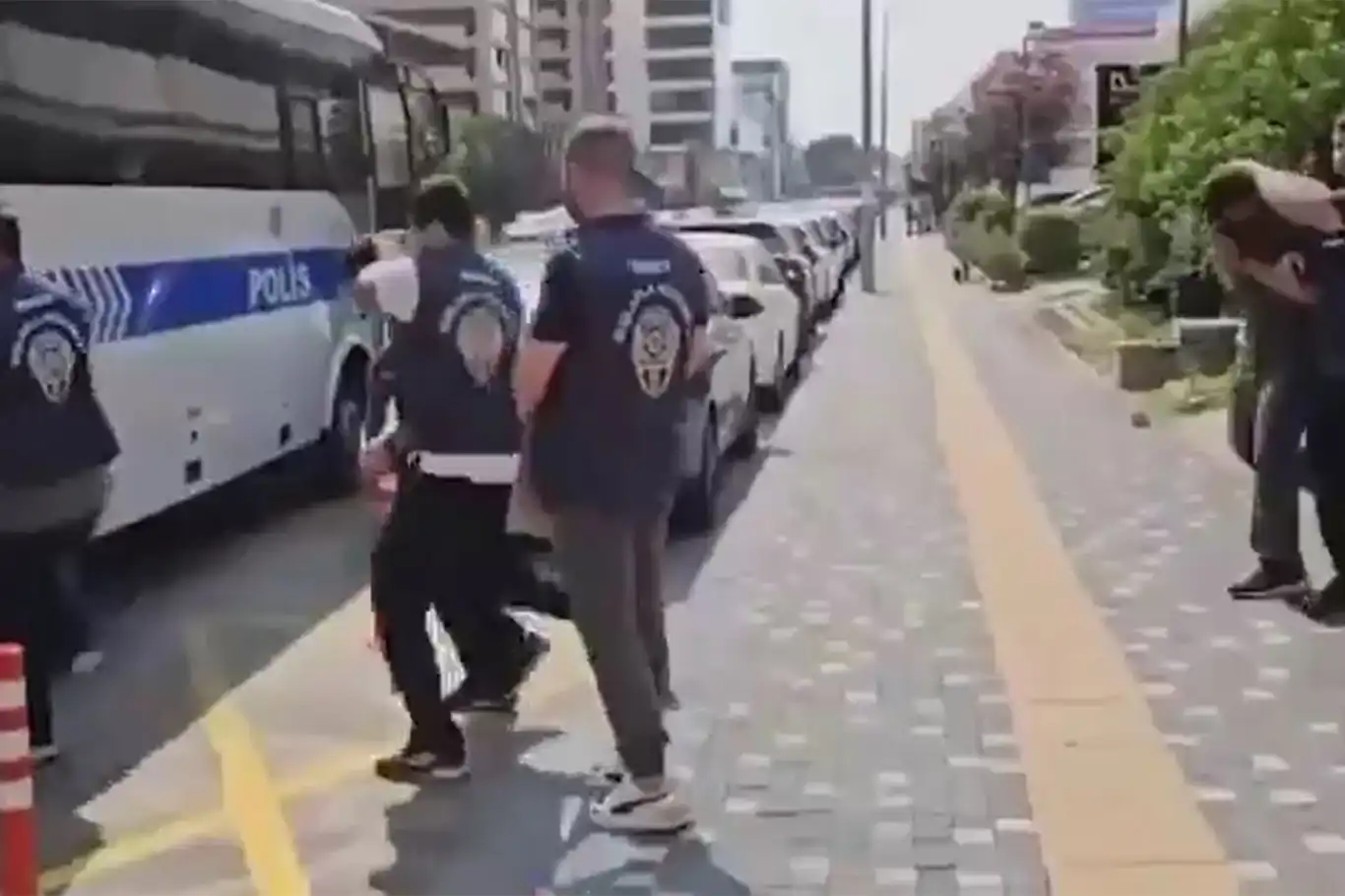 44 ilde siber suç operasyonu: 99 tutuklama 44 ilde siber suç operasyonu: 99 tutuklama