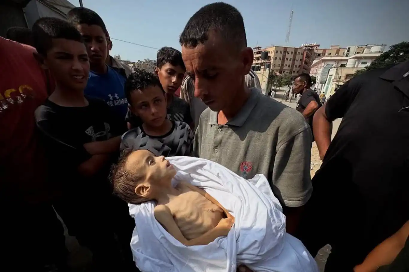 İşgal rejimi Gazze'yi aç bırakmaya devam ediyor İşgal rejimi Gazze'yi aç bırakmaya devam ediyor