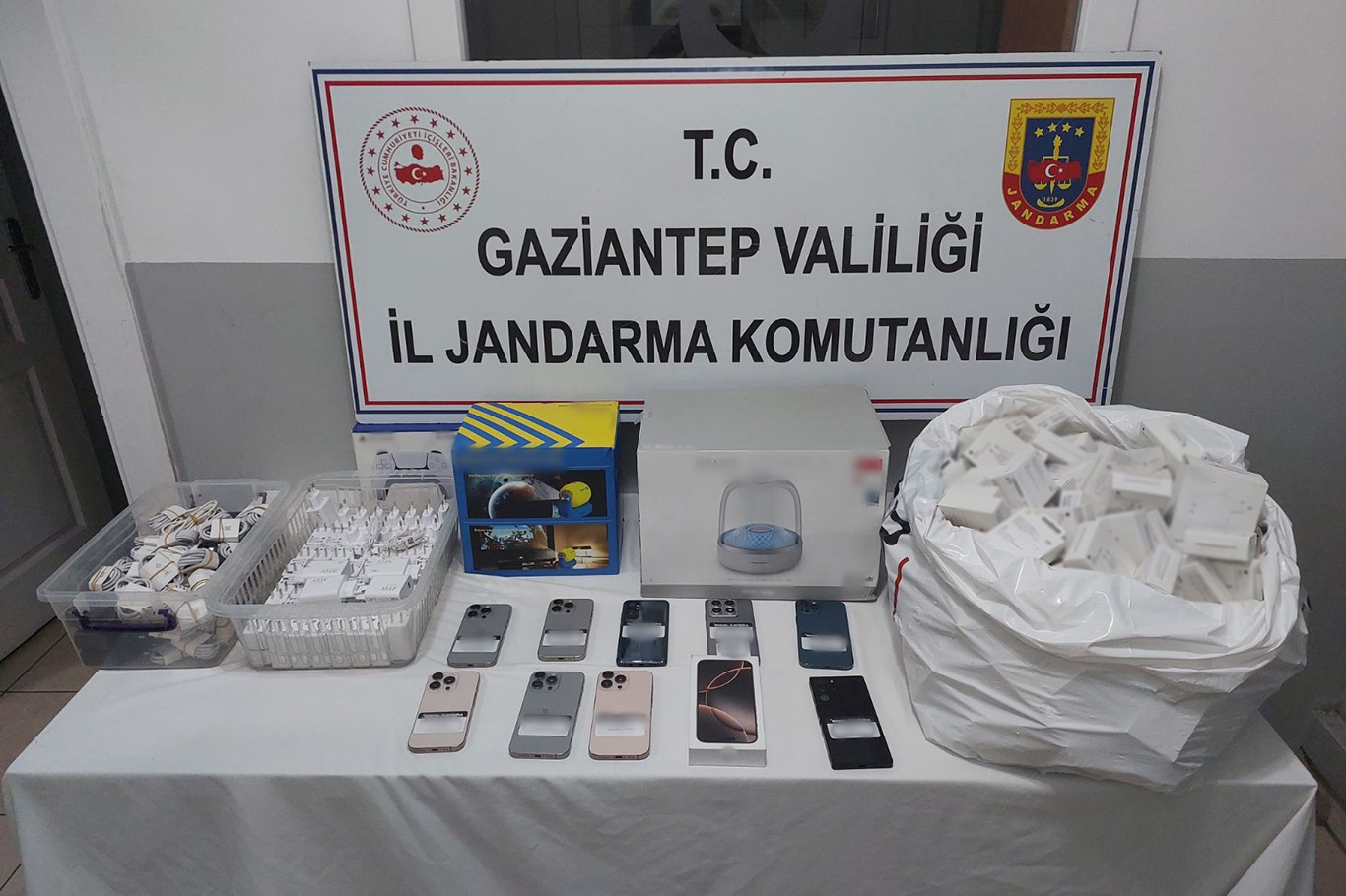 Gaziantep'te 39 hırsızlık şüphelisi yakalandı Gaziantep'te 39 hırsızlık şüphelisi yakalandı
