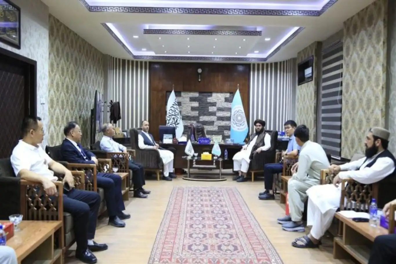 Afghanistan seeks stronger economic ties with China