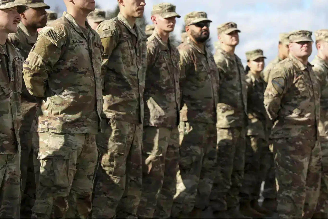Trump orders National Guard deployment to Washington DC to combat crime Trump orders National Guard deployment to Washington DC to combat crime