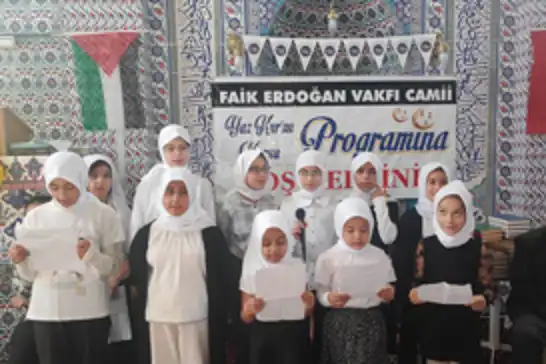 Yaz Kur'an kursu öğrencileri: Gelecek yılı sabırsızlıkla bekliyoruz