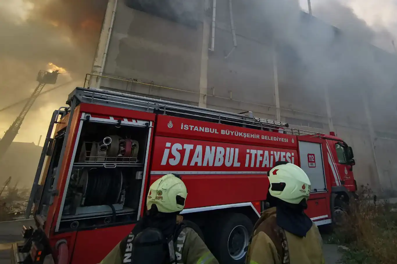 İstanbul Avcılar'da fabrika yangını