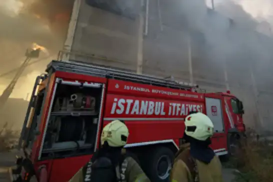 İstanbul Avcılar'da fabrika yangını