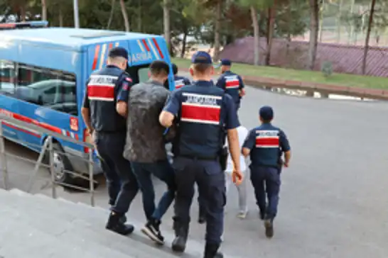 Göçmen kaçakçılığı operasyonu: 4 gözaltı