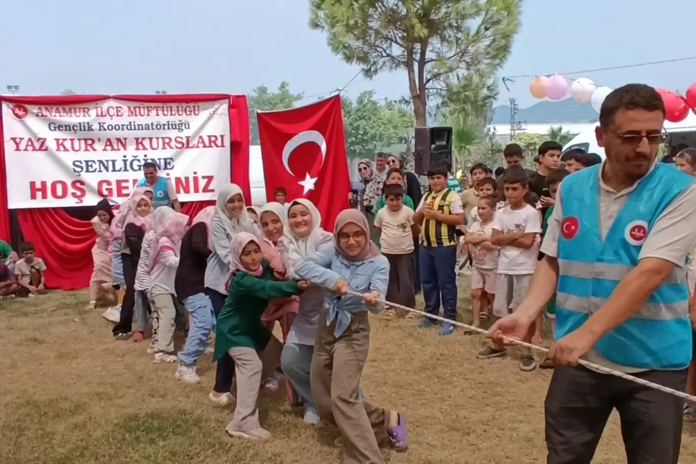 Anamur’da yaz Kur'an kursları şenlikle tamamlandı Anamur’da yaz Kur'an kursları şenlikle tamamlandı