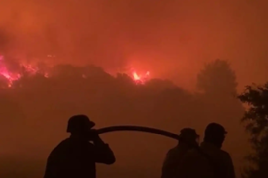 Wildfire in Türkiye’s Çanakkale forces evacuation of five villages