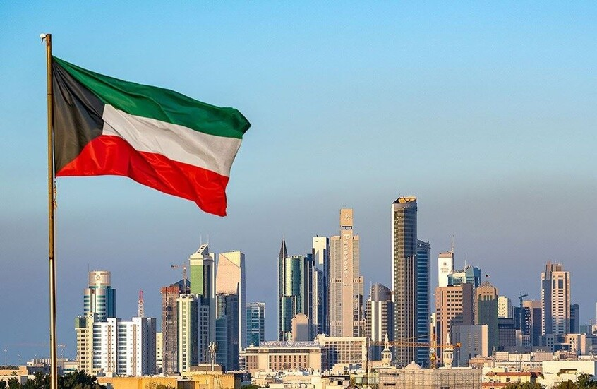 الكويت تسحب جنسية 365 شخصاً بينهم حكم دولي بارز