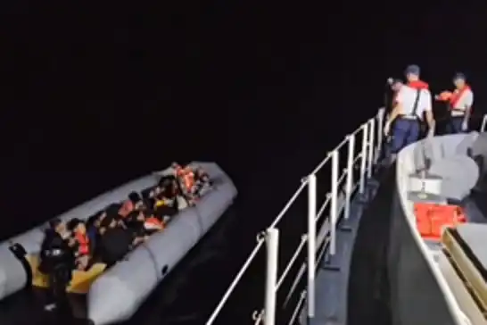 Muğla açıklarında 35 düzensiz göçmen kurtarıldı