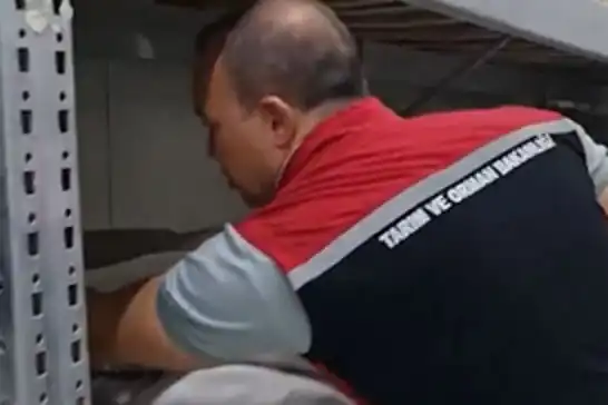 Tarım ve Orman Bakanlığı, İzmir'de yaklaşık iki bin ton süt ürününe el koydu