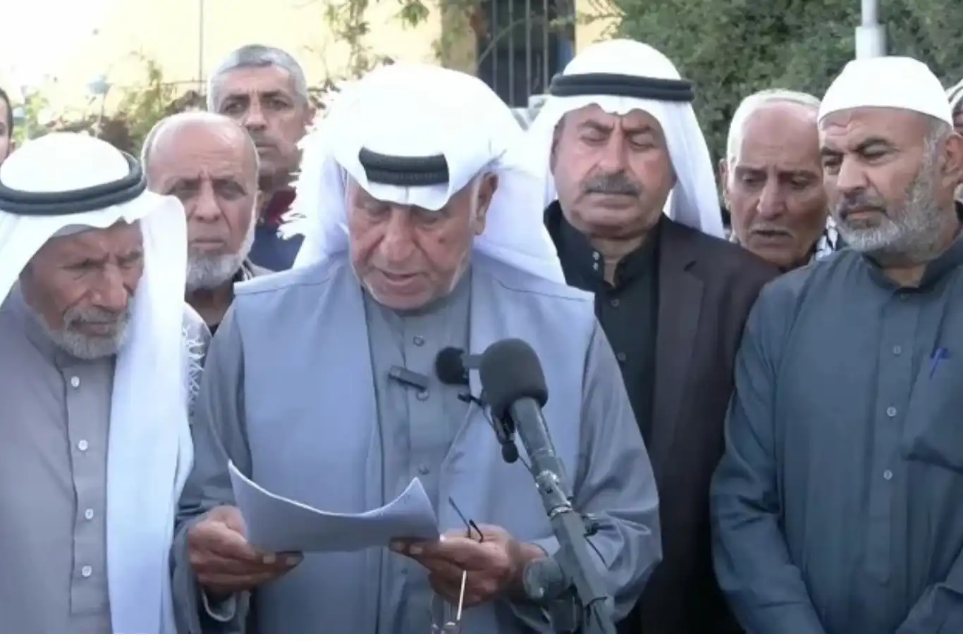 العشائر والقبائل في غزة تطالب بالضغط على الاحتلال لقبول الهدنة