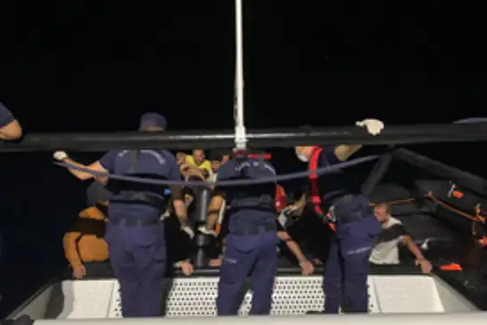 Muğla açıklarında 56 düzensiz göçmen yakalandı