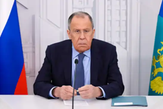 Lavrov: Putin, Zelenskiy'le görüşmeye hazır