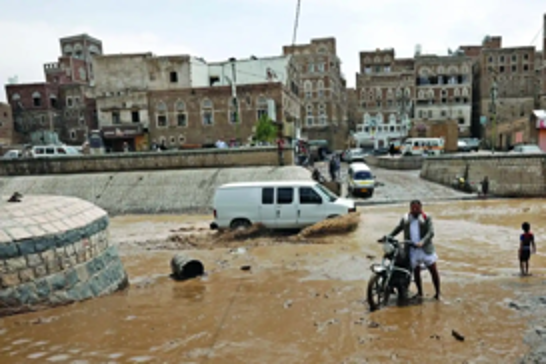 Flash floods ravage Yemen: At least eight dead, thousands displaced